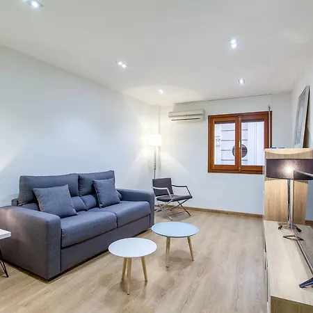 City Center Cathedral Apartment *