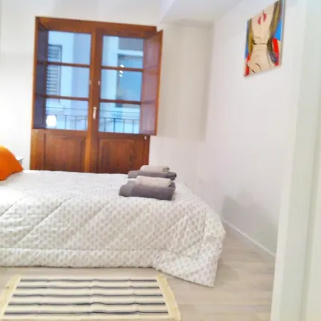 Superb Market Apartment *