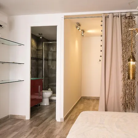 Apartup Cabanyal Market Valensiya