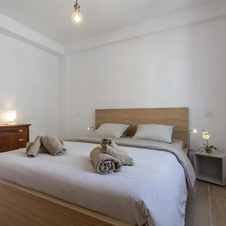 Flat Malvarrosa Zone