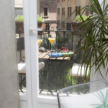 Singularstays Poeta Querol