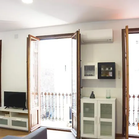 Calle Cuenca Apartman *