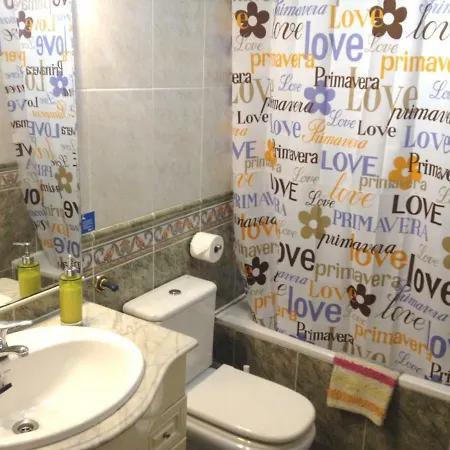 Apartment Entre Playa Y Ciudad Ciencias. Solo Familias O Mayores