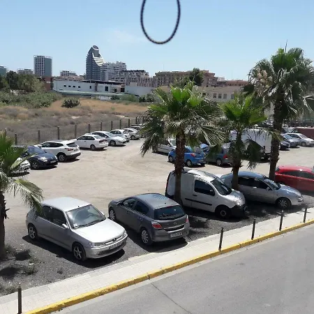 动物园景公寓 *