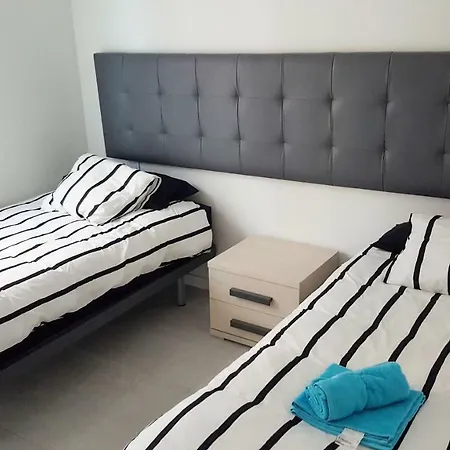 Апартаменты Apartamento Schwarz Валенсия