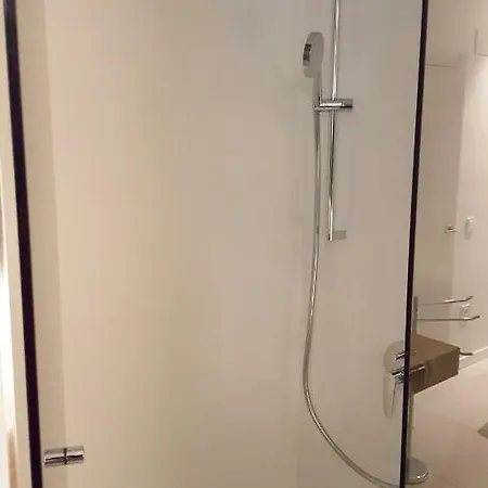 Apartamento Schwarz * Валенсия