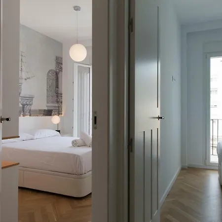 Florit Flats - Chic And In A Lively But Quiet Area Walking Distance * 瓦伦西亚