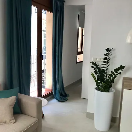 Apartamento Joseph , Luminoso, Bonito Y Muy Céntrico *