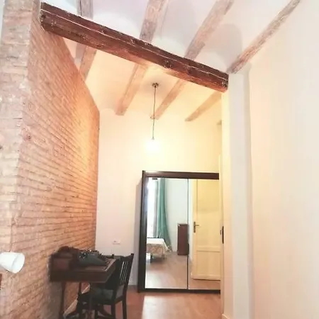 47 Carrer De Cadis, Puerta 1 Apartman *