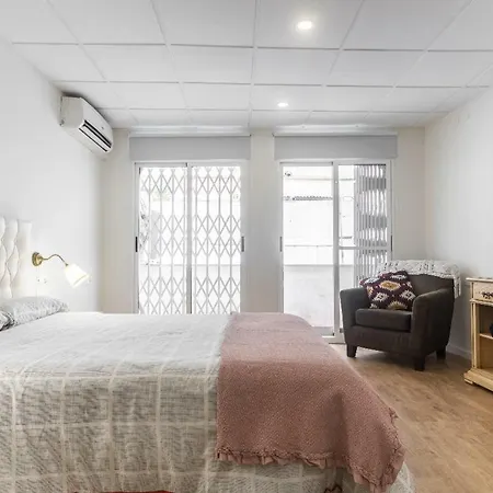 Apartman 47 Carrer De Cadis, Puerta 1 *