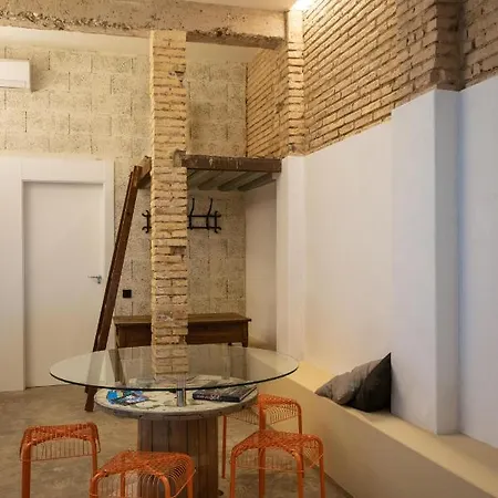 Loft דירה