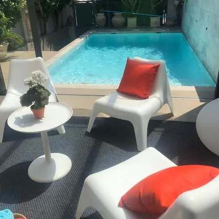 House In With Pool In Front Of The Sea *
