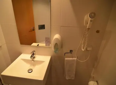 Galileo Flats - Palacio De Congresos Hotell Valencia