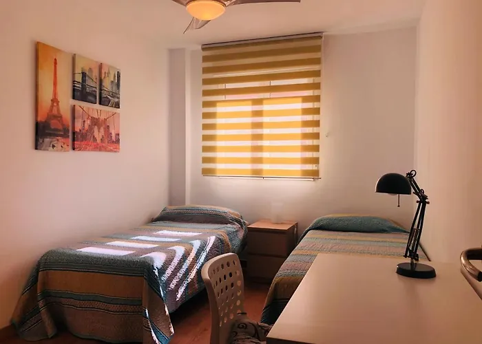 En Universidad Y Cerca De La Playa *