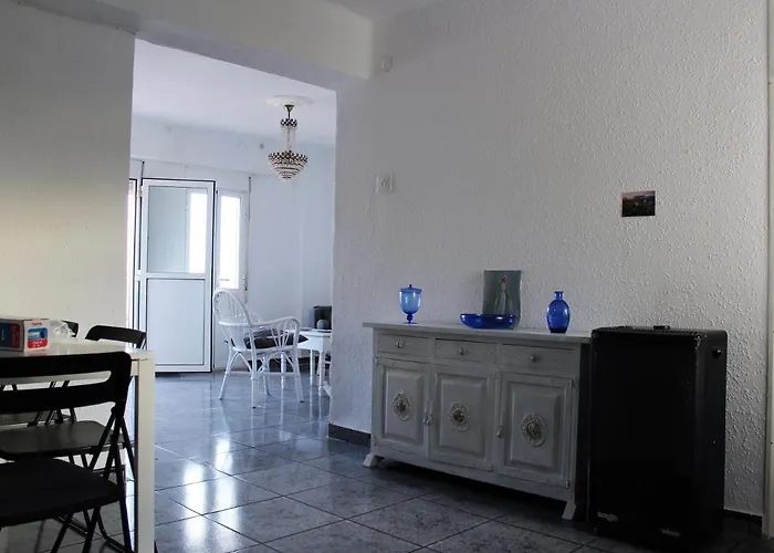 400 Meters From The Βαλένθια