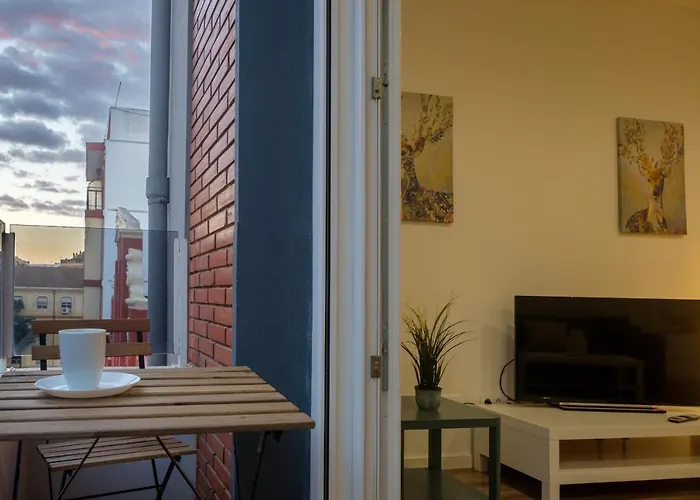 Bright, Brand New & Very Comfortable 아파트