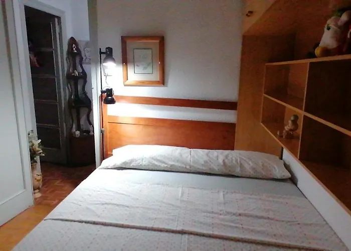 Mary's Cost فندق