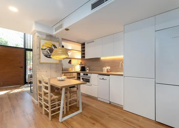 Apartup Opera Loft شقة *