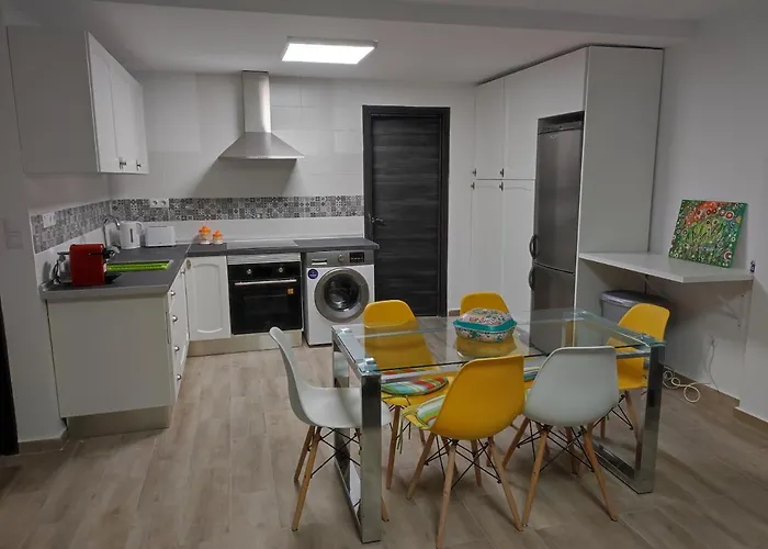 Lille En Provence Holiday home *