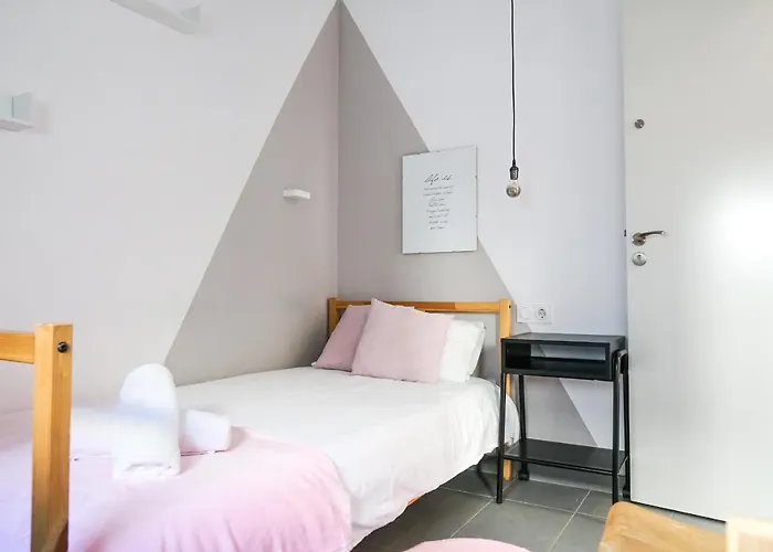 Torres De Serrano 아파트 *