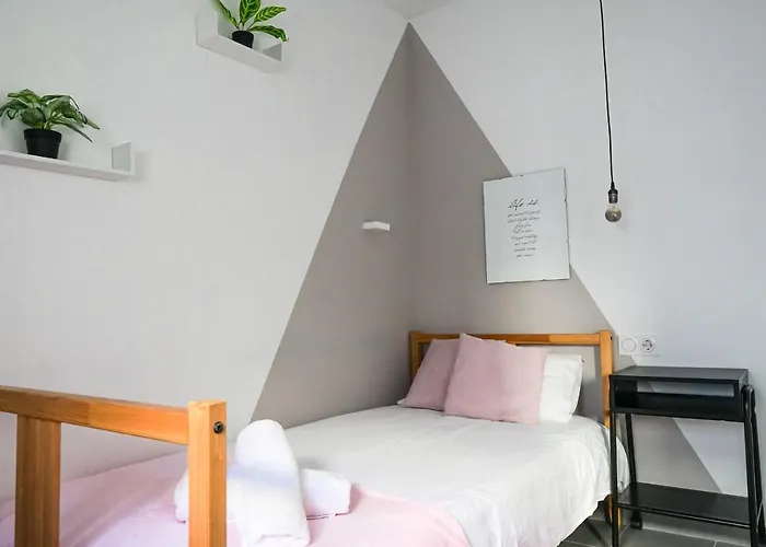 Torres De Serrano 아파트 *