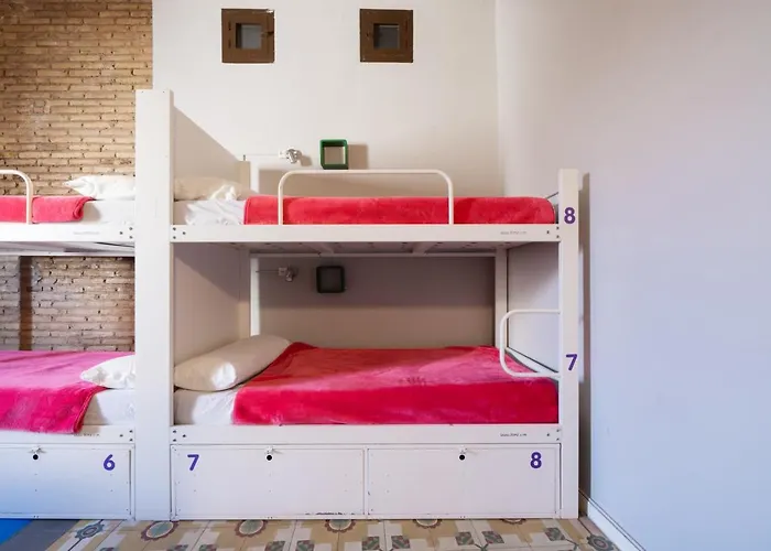 Purple Nest * Walencja