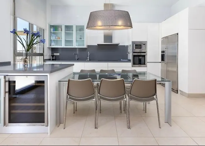 Διαμέρισμα Luxury Sea View With 2