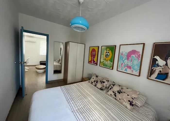 Modernized 3-bedroom Flat 500m To The