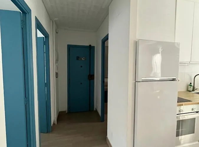 Modernized 3-bedroom Flat 500m To The Apartamento