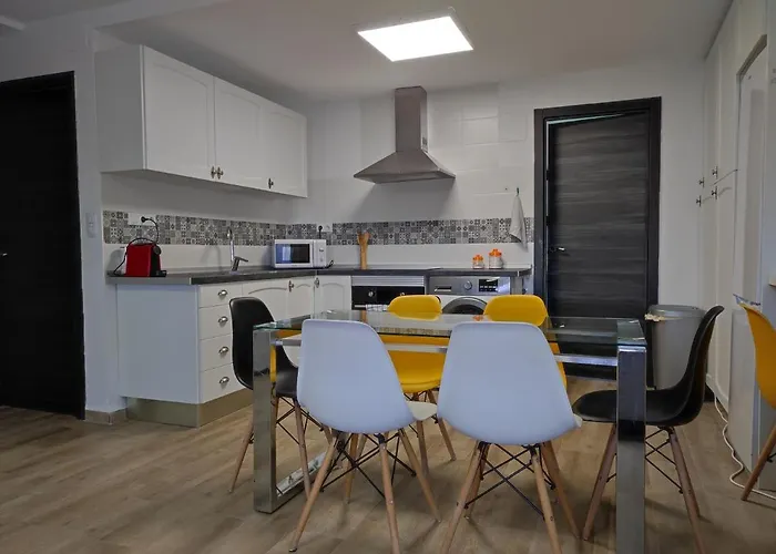 Lille En Provence Holiday home *