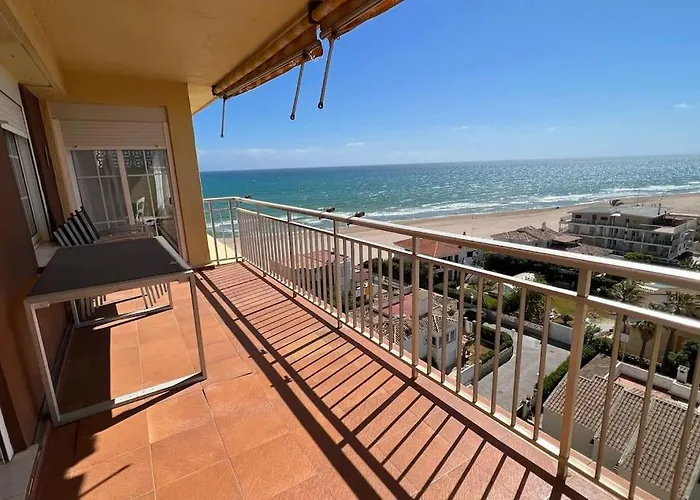 Apartamento Con Acceso Directo A La Playa *