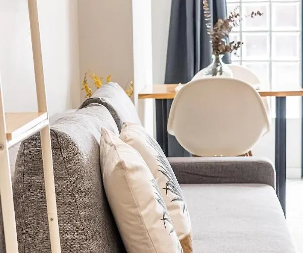 Florit Flats - Urban I Y Ii 아파트 *