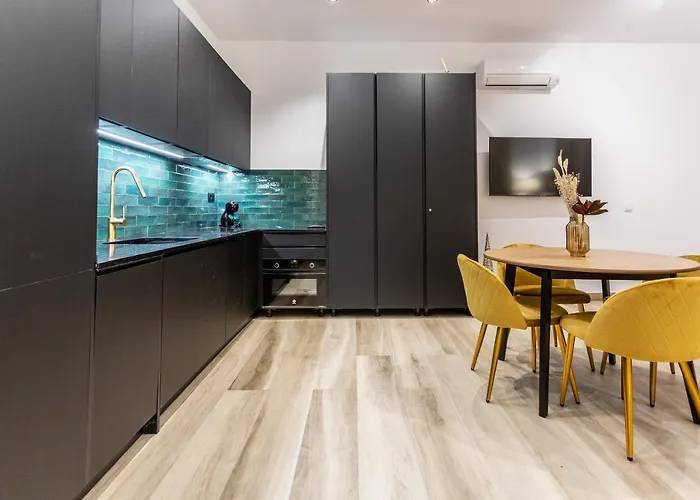 아파트 Deluxe - Aiora