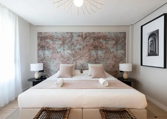 & Co. J. Botanico Boutique 3*