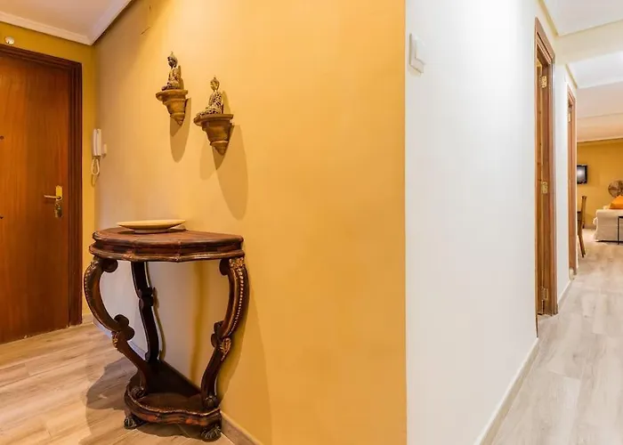 Ciudad Artes Gem: Stylish Near Ruzafa & فالنسيا