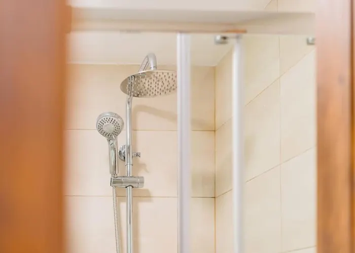 Ciudad Artes Gem: Stylish Near Ruzafa & *