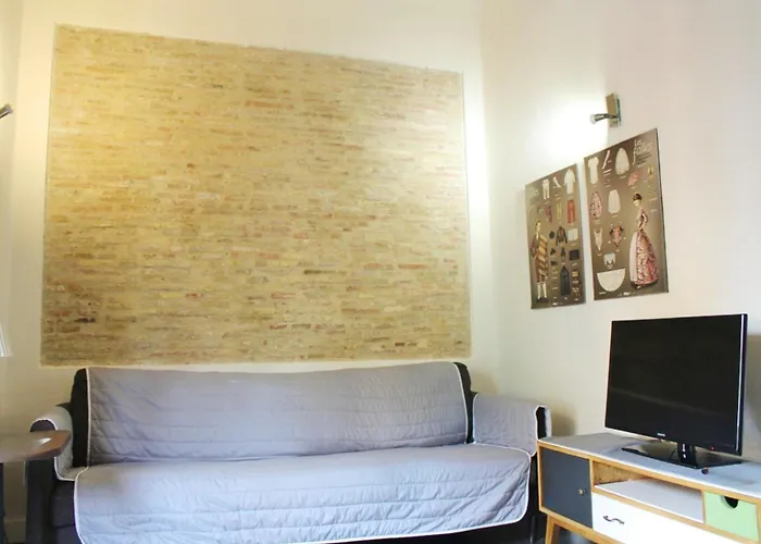 Reformado Cerca De La Plaza Redonda