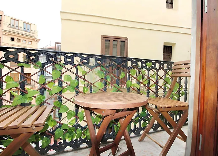 Reformado Cerca De La Plaza Redonda *