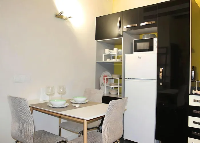 Reformado Cerca De La Plaza Redonda شقة *