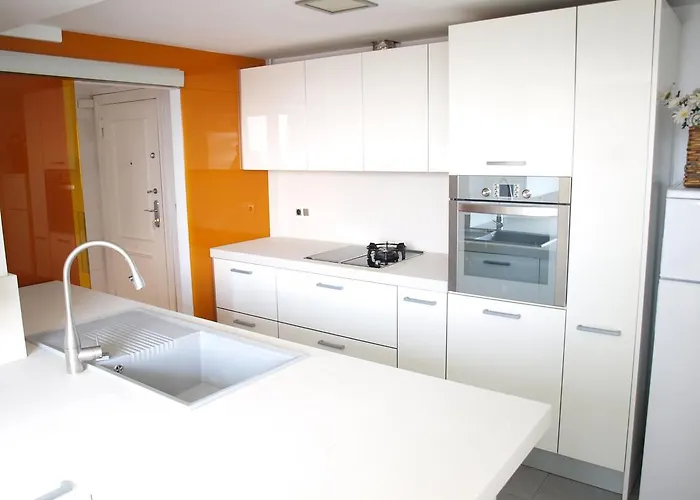 Apartup Opera Tower View