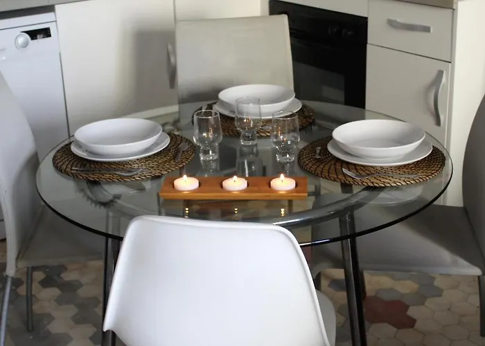 Piso Cerca Universidades Y De La Playa * Valencie