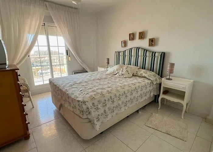 Apartamento Con Acceso Directo A La Playa *