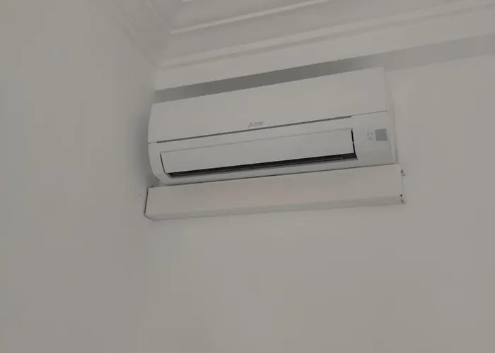 Entre La Estacion Y El Ayuntamiento Valencia