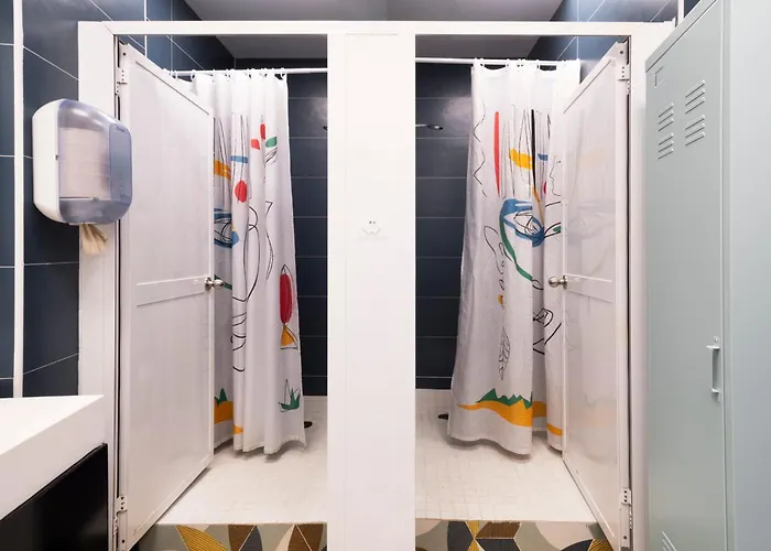 Vandrarhem Youth By Feetup *