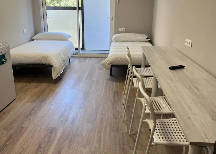 Unicorn For Students New Opening 2024 * 발렌시아