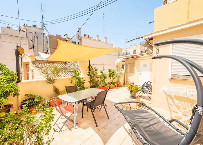 Atico De Lujo Plaza Ayuntamiento Apartment *