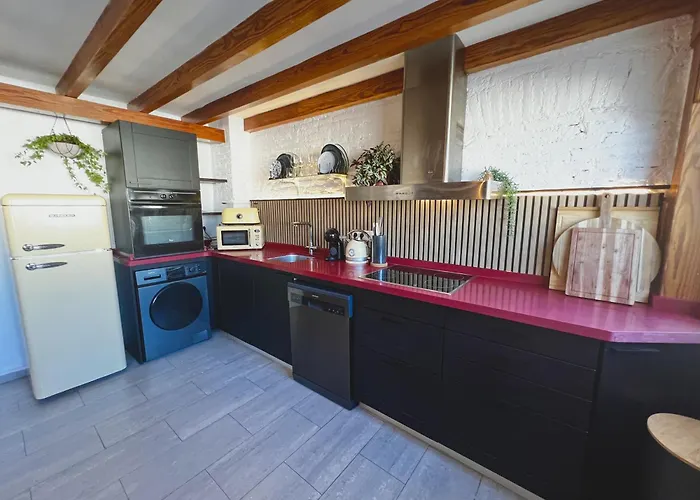 Luxury Penthouse Center *