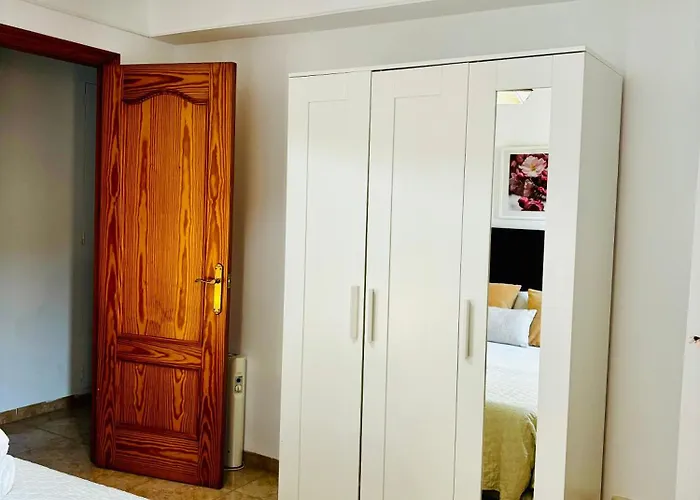 Travel Habitat Jardines De Viveros شقة