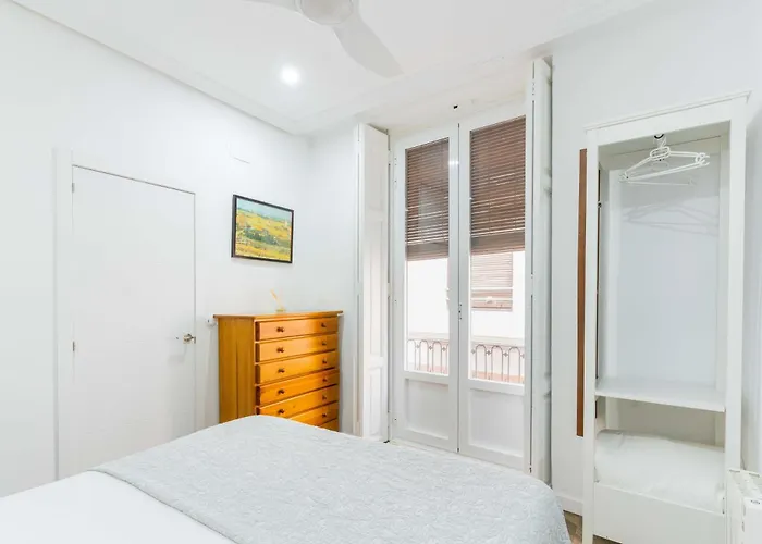 Invalencia - Balmes Flat Central Market *