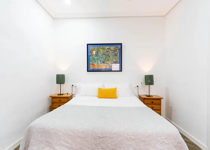 Invalencia - Balmes Flat Central Market *